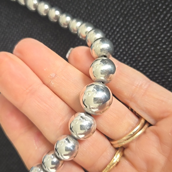 Jewelry - Vintage Sterling Silver Graduated Bead Necklace